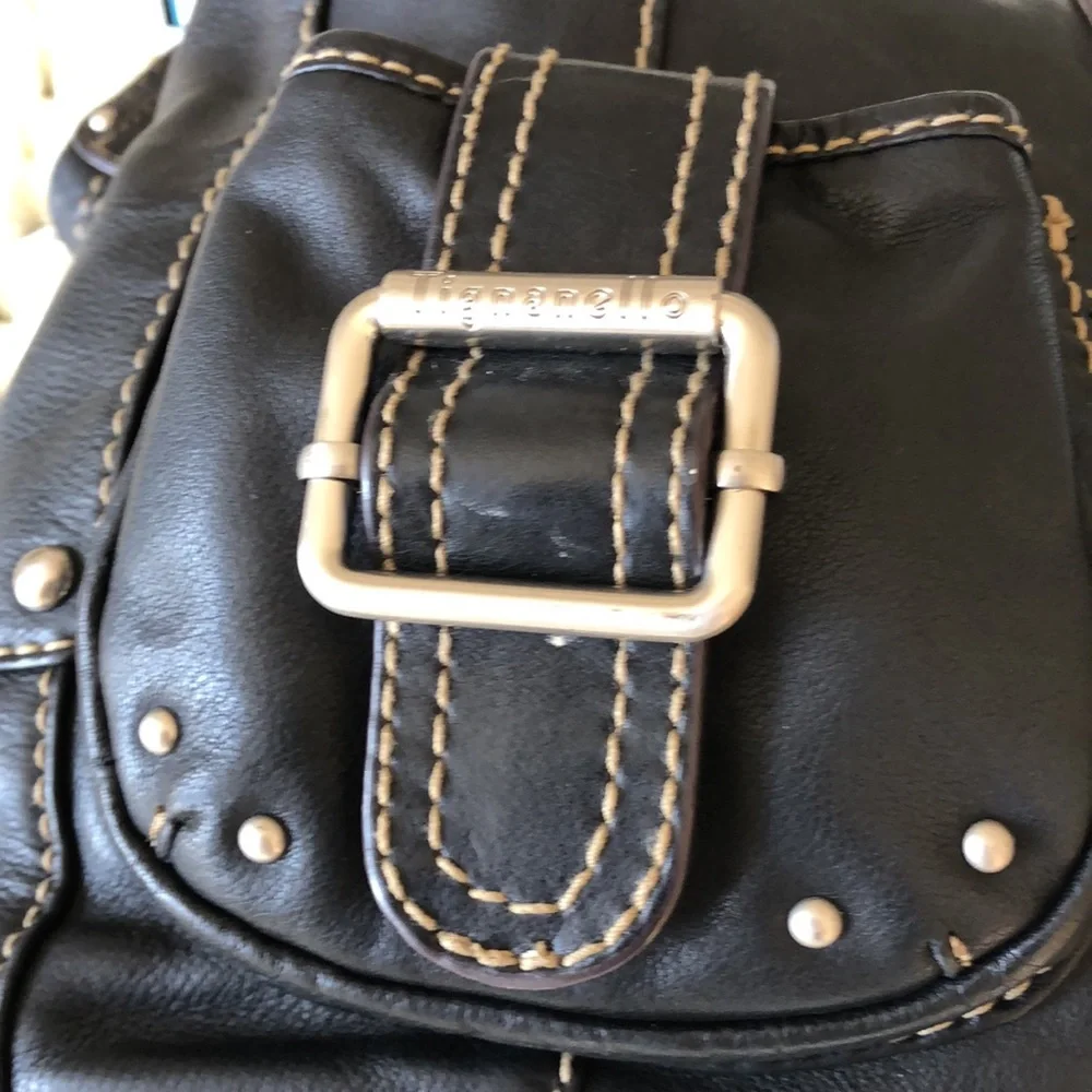 Tignanello large leather satchel. Black. 15 x 13 in. Magnetic closures. Flawless - Picture 6 of 10